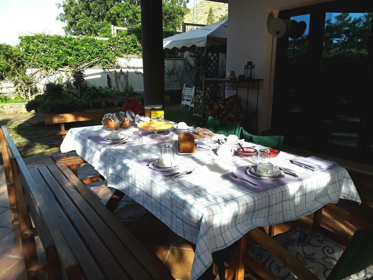 B&B Villa Noemi Формия Экстерьер фото